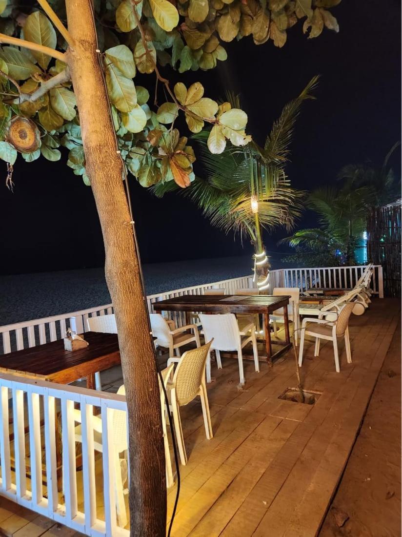 The Coco Leaf Cafe Hotel Gokarna  Exterior photo