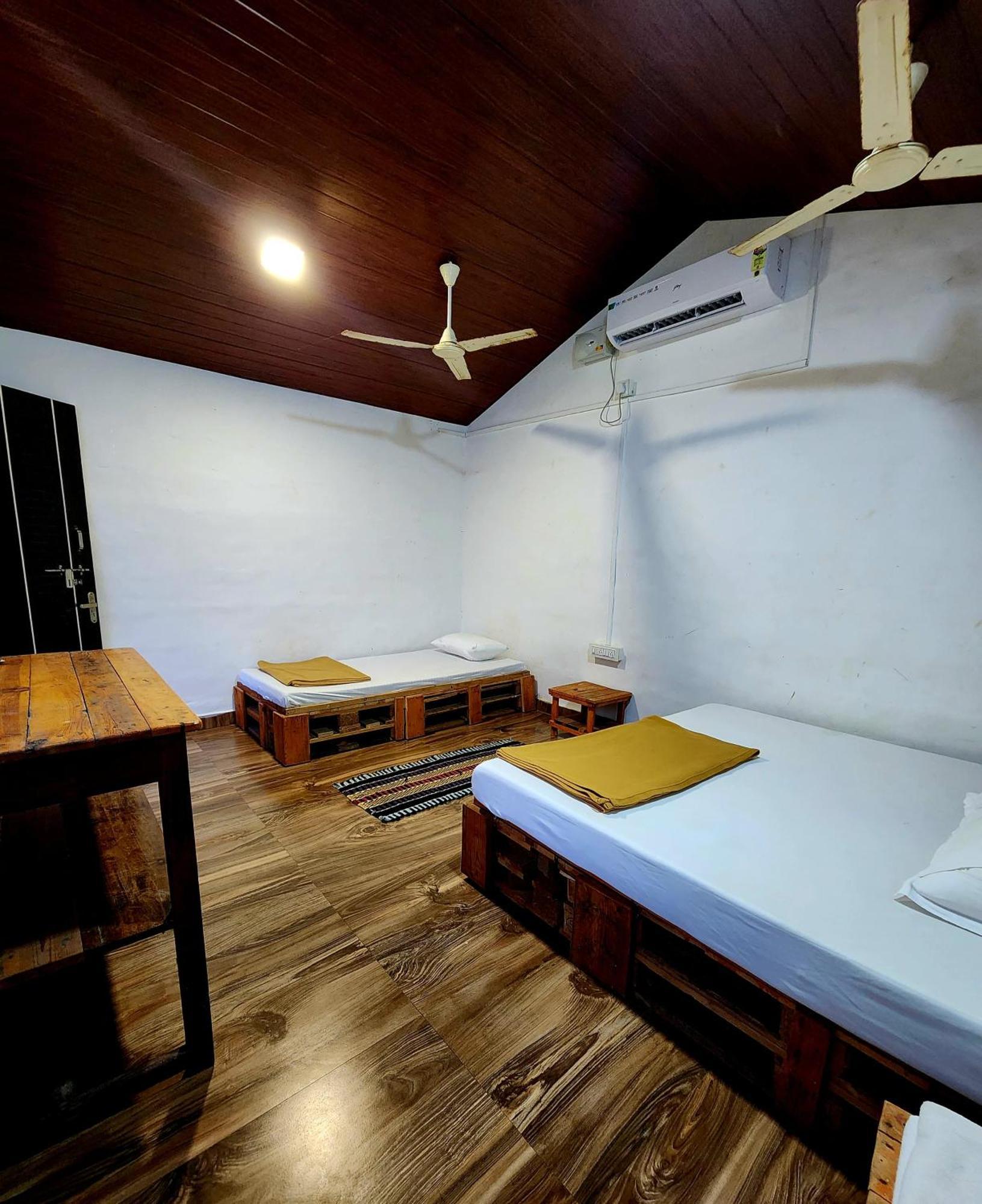 The Coco Leaf Cafe Hotel Gokarna  Exterior photo